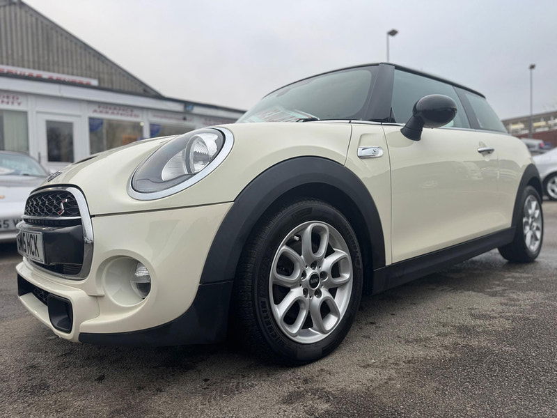 MINI Hatch 2.0 Cooper S Euro 6 (s/s) 3dr 3dr Manual 2025