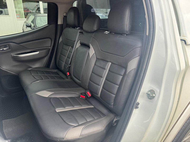 Mitsubishi L200 2.4 DI-D DC Barbarian 4WD Euro 6 4dr 4dr Manual 2026