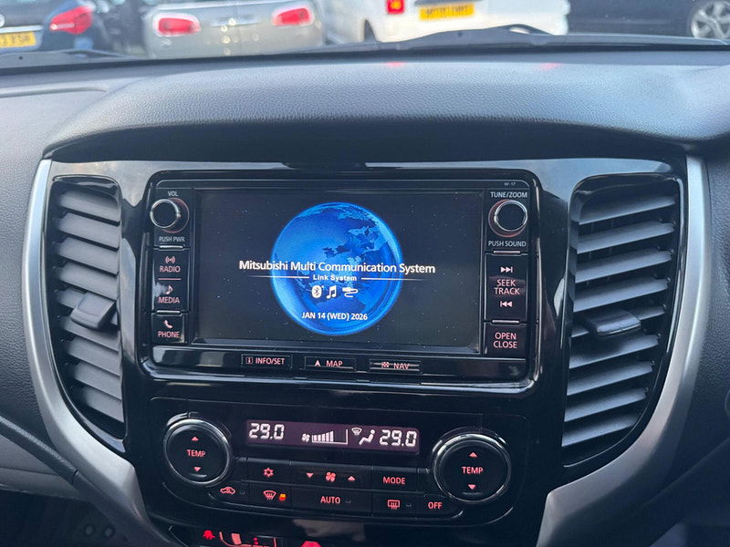 Mitsubishi L200 2.4 DI-D DC Barbarian 4WD Euro 6 4dr 4dr Manual 2026