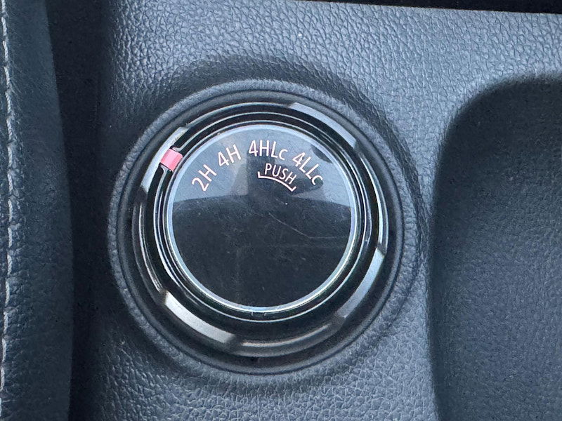 Mitsubishi L200 2.4 DI-D DC Barbarian 4WD Euro 6 4dr 4dr Manual 2026