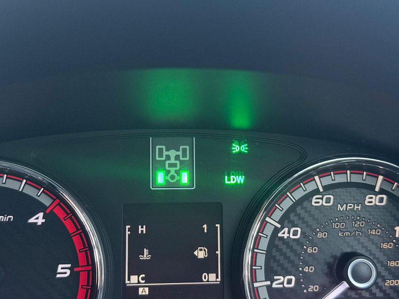 Mitsubishi L200 2.4 DI-D DC Barbarian 4WD Euro 6 4dr 4dr Manual 2026