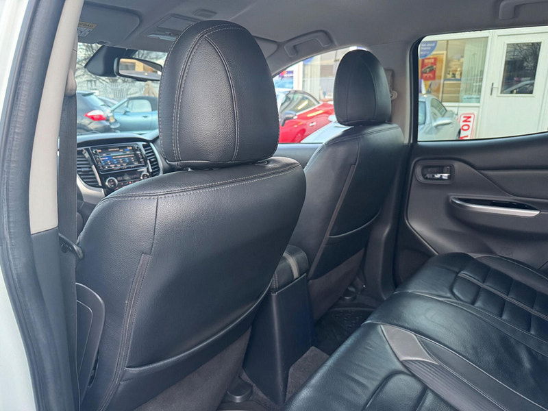 Mitsubishi L200 2.4 DI-D DC Barbarian 4WD Euro 6 4dr 4dr Manual 2026