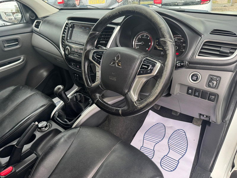 Mitsubishi L200 2.4 DI-D DC Warrior 4WD Euro 6 4dr 4dr Manual 2025