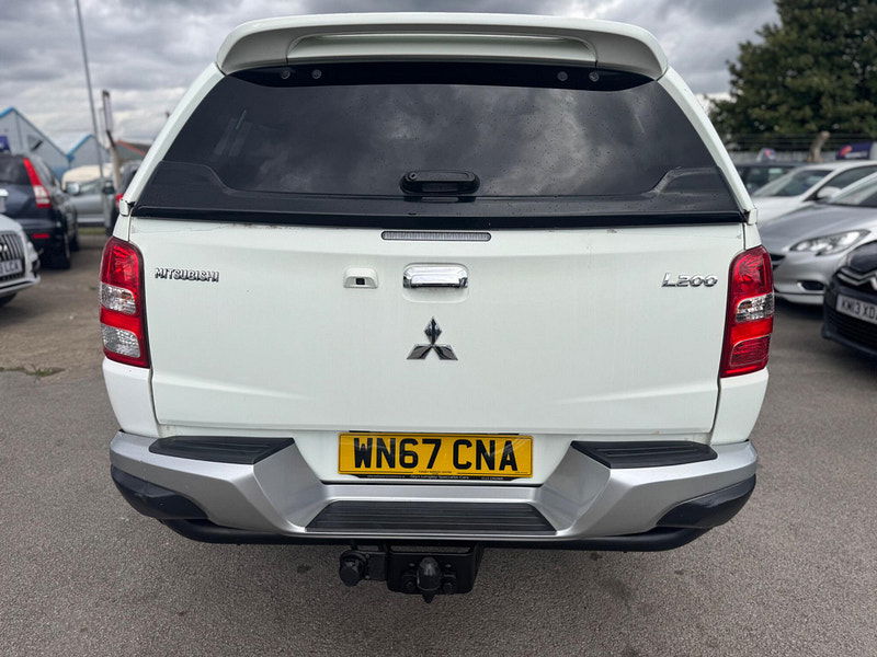 Mitsubishi L200 2.4 DI-D DC Warrior 4WD Euro 6 4dr 4dr Manual 2025