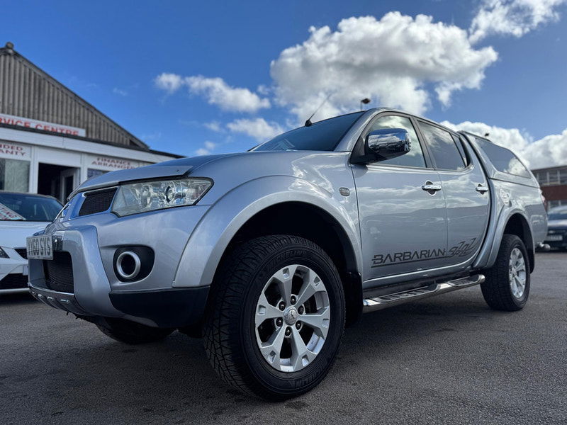 Mitsubishi L200 2.5 DI-D Barbarian 4WD Euro 4 4dr (LB) 4dr Manual 2025