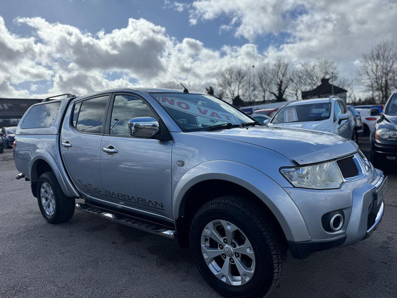 Mitsubishi L200 2.5 DI-D Barbarian 4WD Euro 4 4dr (LB) 4dr Manual 2025