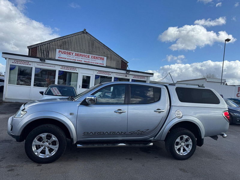 Mitsubishi L200 2.5 DI-D Barbarian 4WD Euro 4 4dr (LB) 4dr Manual 2025