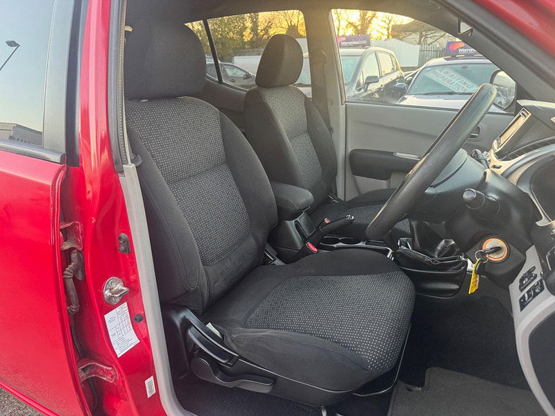 Mitsubishi L200 2.5 DI-D Trojan 4WD Euro 5 4dr 4dr Manual 2025