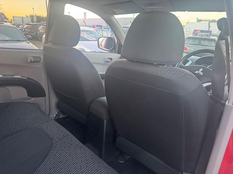 Mitsubishi L200 2.5 DI-D Trojan 4WD Euro 5 4dr 4dr Manual 2025