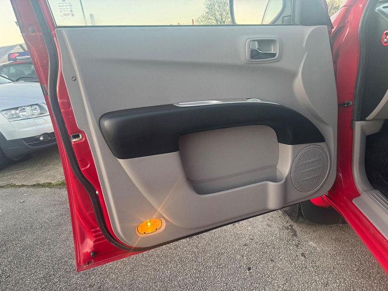 Mitsubishi L200 2.5 DI-D Trojan 4WD Euro 5 4dr 4dr Manual 2025