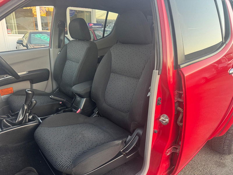 Mitsubishi L200 2.5 DI-D Trojan 4WD Euro 5 4dr 4dr Manual 2025