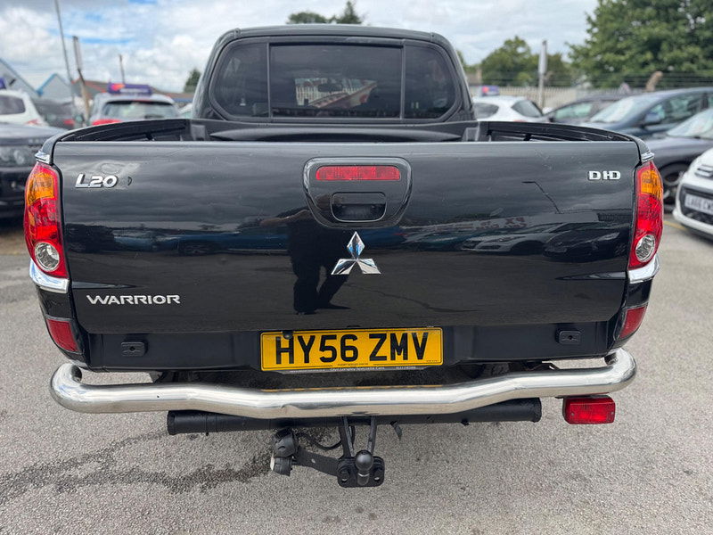 Mitsubishi L200 2.5 DI-D Warrior 4WD 4dr 4dr Automatic 2025