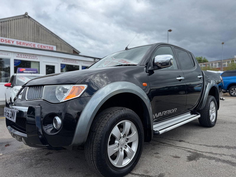 Mitsubishi L200 2.5 DI-D Warrior 4WD 4dr 4dr Automatic 2025
