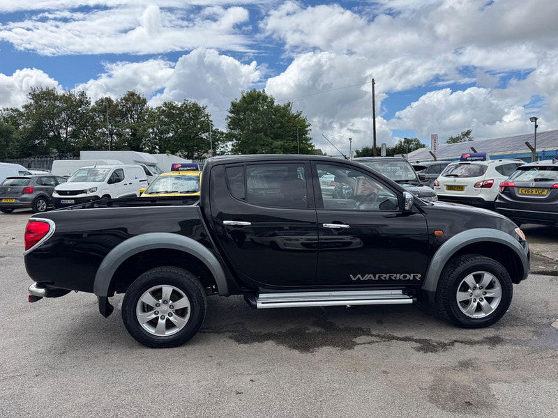 Mitsubishi L200 2.5 DI-D Warrior 4WD 4dr 4dr Automatic 2025