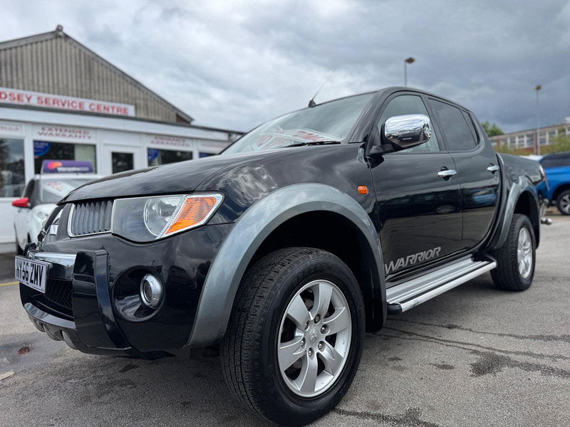Mitsubishi L200 2.5 DI-D Warrior 4WD 4dr 4dr Automatic 2025