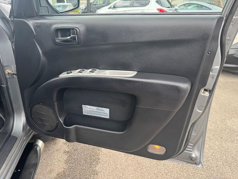 Mitsubishi L200 2.5 DI-D Warrior 4WD Euro 5 4dr (LB) 4dr Manual 2025