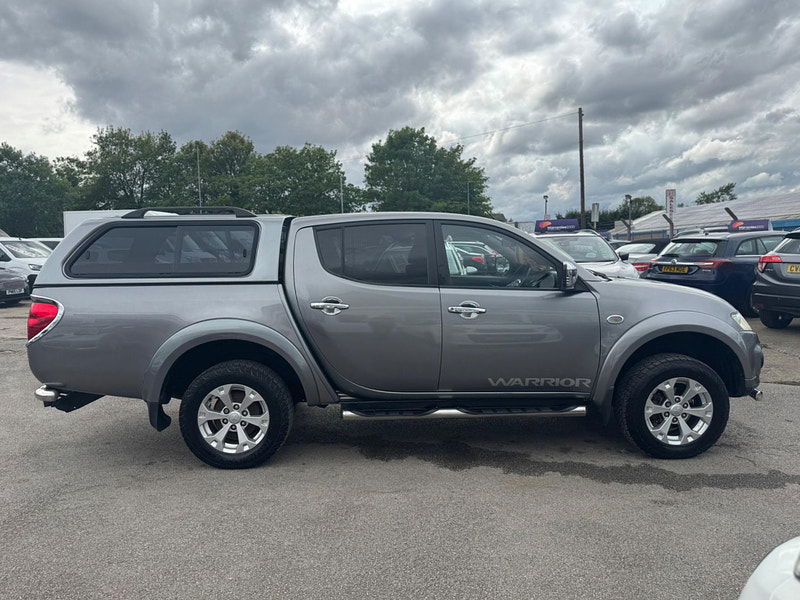 Mitsubishi L200 2.5 DI-D Warrior 4WD Euro 5 4dr (LB) 4dr Manual 2025