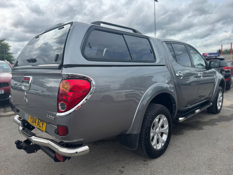 Mitsubishi L200 2.5 DI-D Warrior 4WD Euro 5 4dr (LB) 4dr Manual 2025