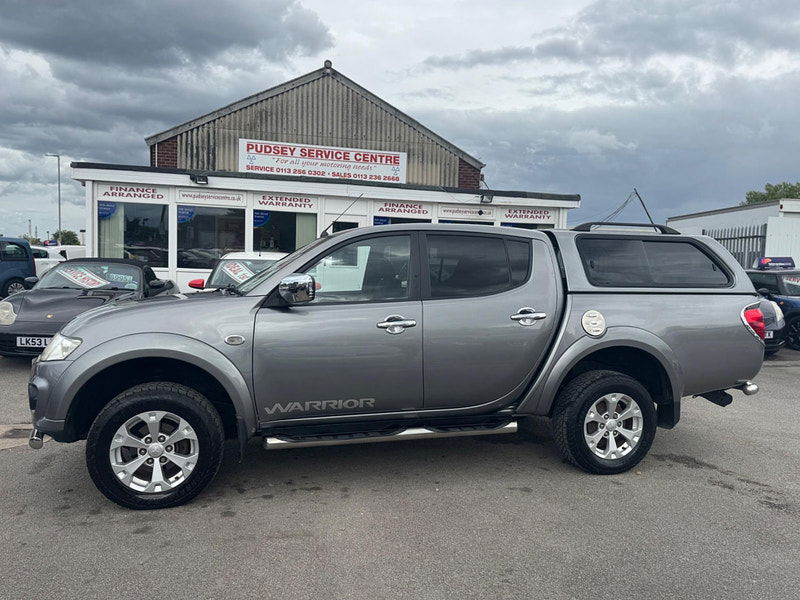 Mitsubishi L200 2.5 DI-D Warrior 4WD Euro 5 4dr (LB) 4dr Manual 2025