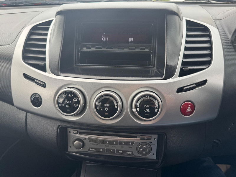 Mitsubishi L200 2.5 DI-D Warrior 4WD Euro 5 4dr (LB) 4dr Manual 2025