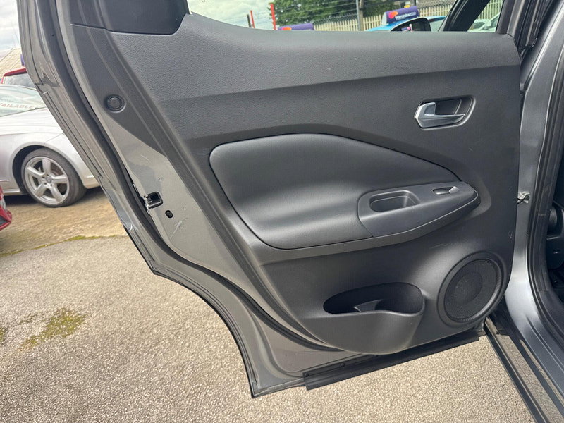 Nissan Juke 1.0 DIG-T N-Connecta SUV 5dr Petrol Manual Euro 6 (s/s) (114 ps) 5dr Manual 2026