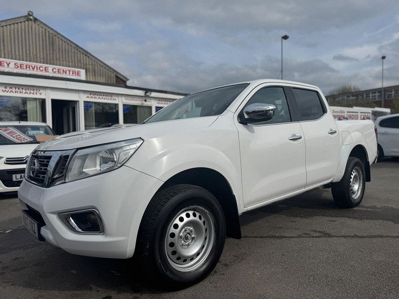 Nissan Navara 2.3 dCi Acenta+ 4WD Euro 6 (s/s) 4dr 4dr Manual 2025
