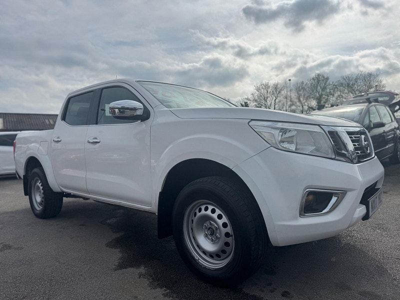 Nissan Navara 2.3 dCi Acenta+ 4WD Euro 6 (s/s) 4dr 4dr Manual 2025