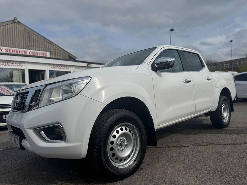 Nissan Navara 2.3 dCi Acenta+ 4WD Euro 6 (s/s) 4dr 4dr Manual 2025