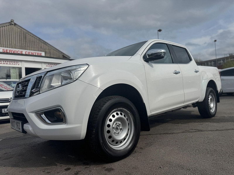 Nissan Navara 2.3 dCi Acenta+ 4WD Euro 6 (s/s) 4dr 4dr Manual 2025