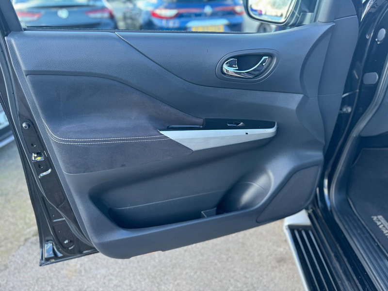 Nissan Navara 2.3 dCi N-Connecta Auto 4WD Euro 5 4dr 4dr Automatic 2026