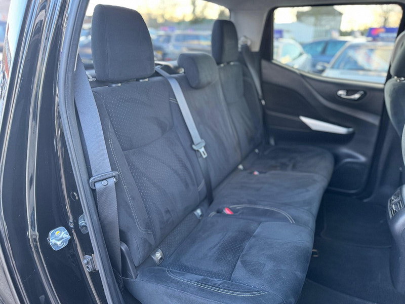 Nissan Navara 2.3 dCi N-Connecta Auto 4WD Euro 5 4dr 4dr Automatic 2026