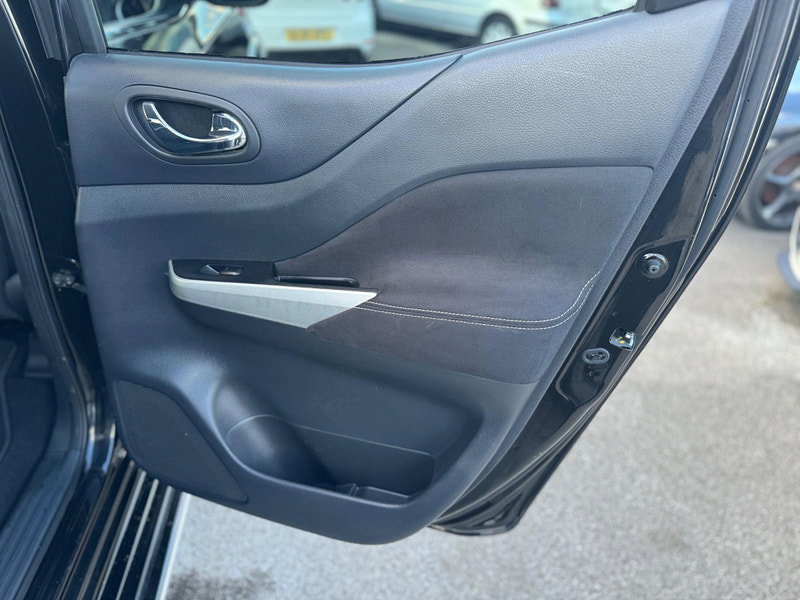 Nissan Navara 2.3 dCi N-Connecta Auto 4WD Euro 5 4dr 4dr Automatic 2026