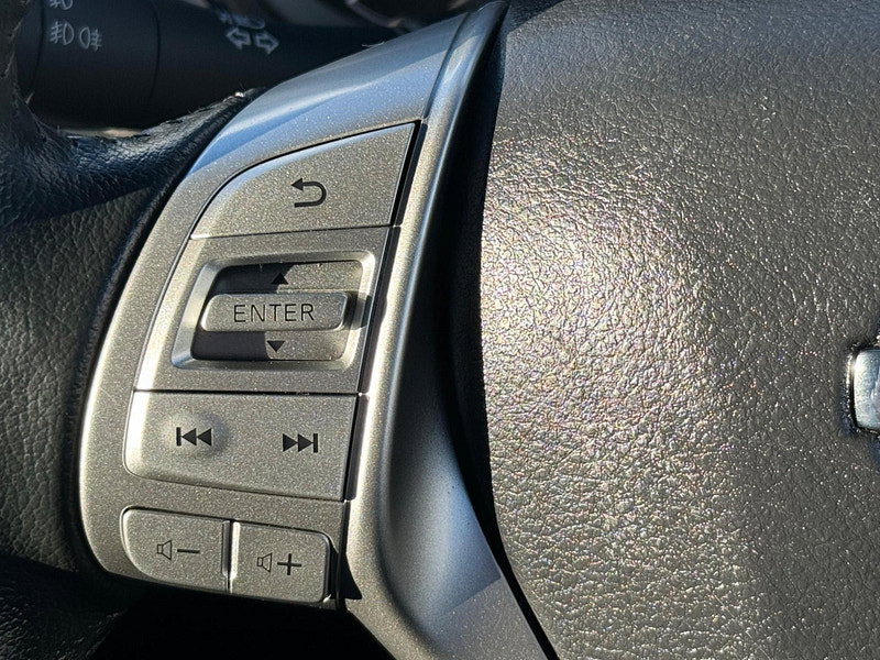 Nissan Navara 2.3 dCi N-Connecta Auto 4WD Euro 5 4dr 4dr Automatic 2026