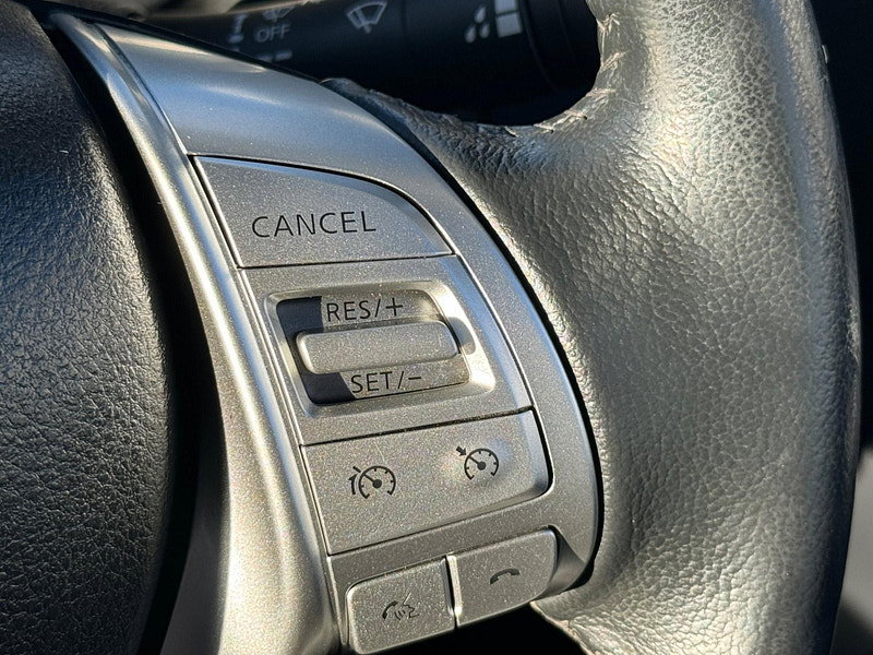 Nissan Navara 2.3 dCi N-Connecta Auto 4WD Euro 5 4dr 4dr Automatic 2026