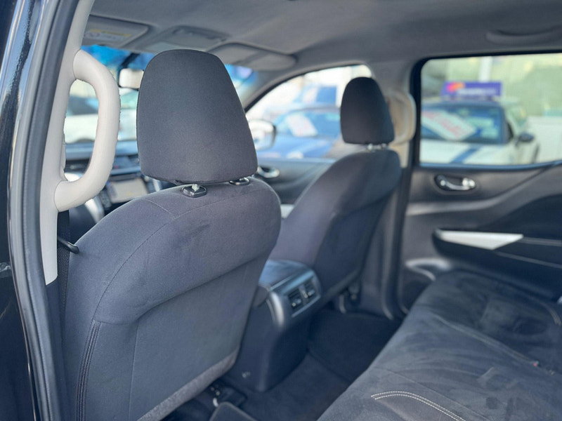 Nissan Navara 2.3 dCi N-Connecta Auto 4WD Euro 5 4dr 4dr Automatic 2026