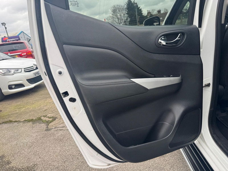 Nissan Navara 2.3 dCi Tekna 4WD Euro 6 (s/s) 4dr 4dr Manual 2026