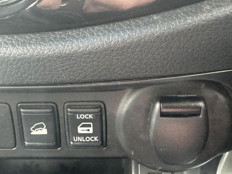 Nissan Navara 2.3 dCi Tekna 4WD Euro 6 (s/s) 4dr 4dr Manual 2026