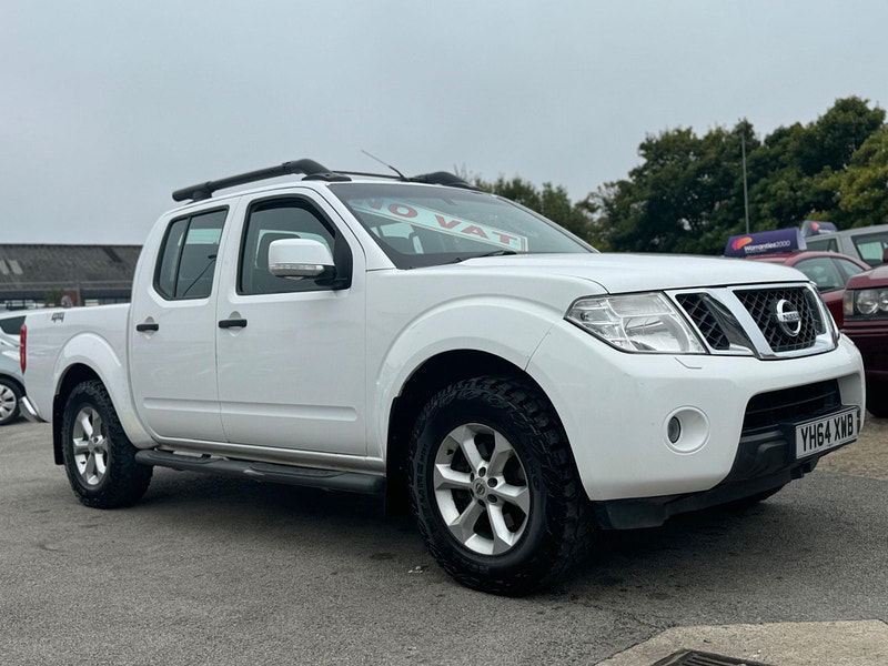 Nissan Navara 2.5 dCi Acenta 4WD Euro 5 4dr 4dr Manual 2024