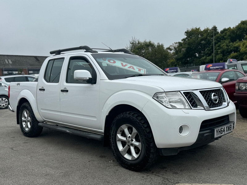 Nissan Navara 2.5 dCi Acenta 4WD Euro 5 4dr 4dr Manual 2024