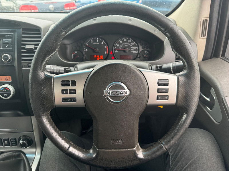 Nissan Navara 2.5 dCi Acenta 4WD Euro 5 4dr 4dr Manual 2025