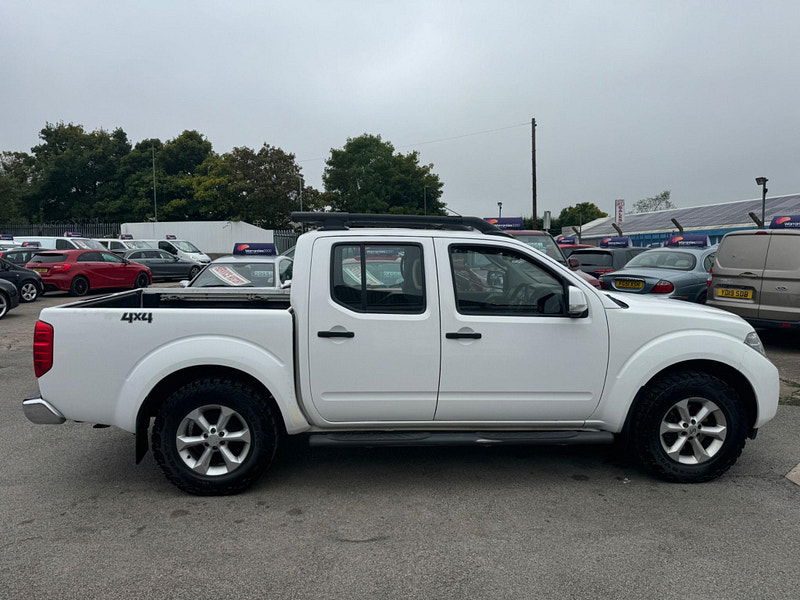 Nissan Navara 2.5 dCi Acenta 4WD Euro 5 4dr 4dr Manual 2024