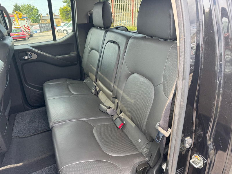 Nissan Navara 2.5 dCi Tekna 4dr 4dr Manual 2025