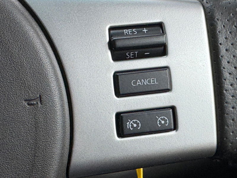 Nissan Navara 2.5 dCi Tekna 4WD Euro 5 4dr 4dr Manual 2025