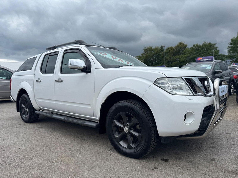 Nissan Navara 2.5 dCi Tekna 4WD Euro 5 4dr 4dr Manual 2025
