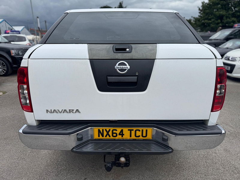 Nissan Navara 2.5 dCi Tekna 4WD Euro 5 4dr 4dr Manual 2025