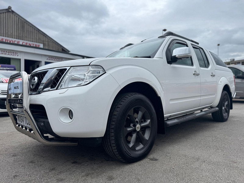 Nissan Navara 2.5 dCi Tekna 4WD Euro 5 4dr 4dr Manual 2025
