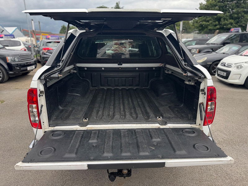 Nissan Navara 2.5 dCi Tekna 4WD Euro 5 4dr 4dr Manual 2025