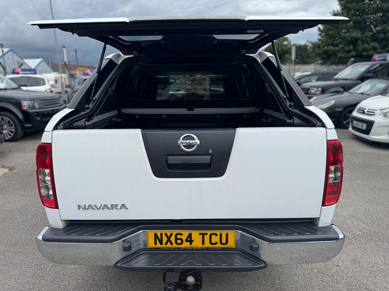 Nissan Navara 2.5 dCi Tekna 4WD Euro 5 4dr 4dr Manual 2025