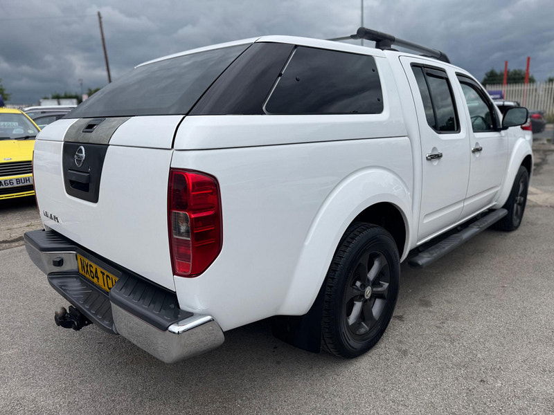 Nissan Navara 2.5 dCi Tekna 4WD Euro 5 4dr 4dr Manual 2025