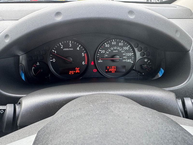 Nissan Navara 2.5 dCi Tekna 4WD Euro 5 4dr 4dr Manual 2025